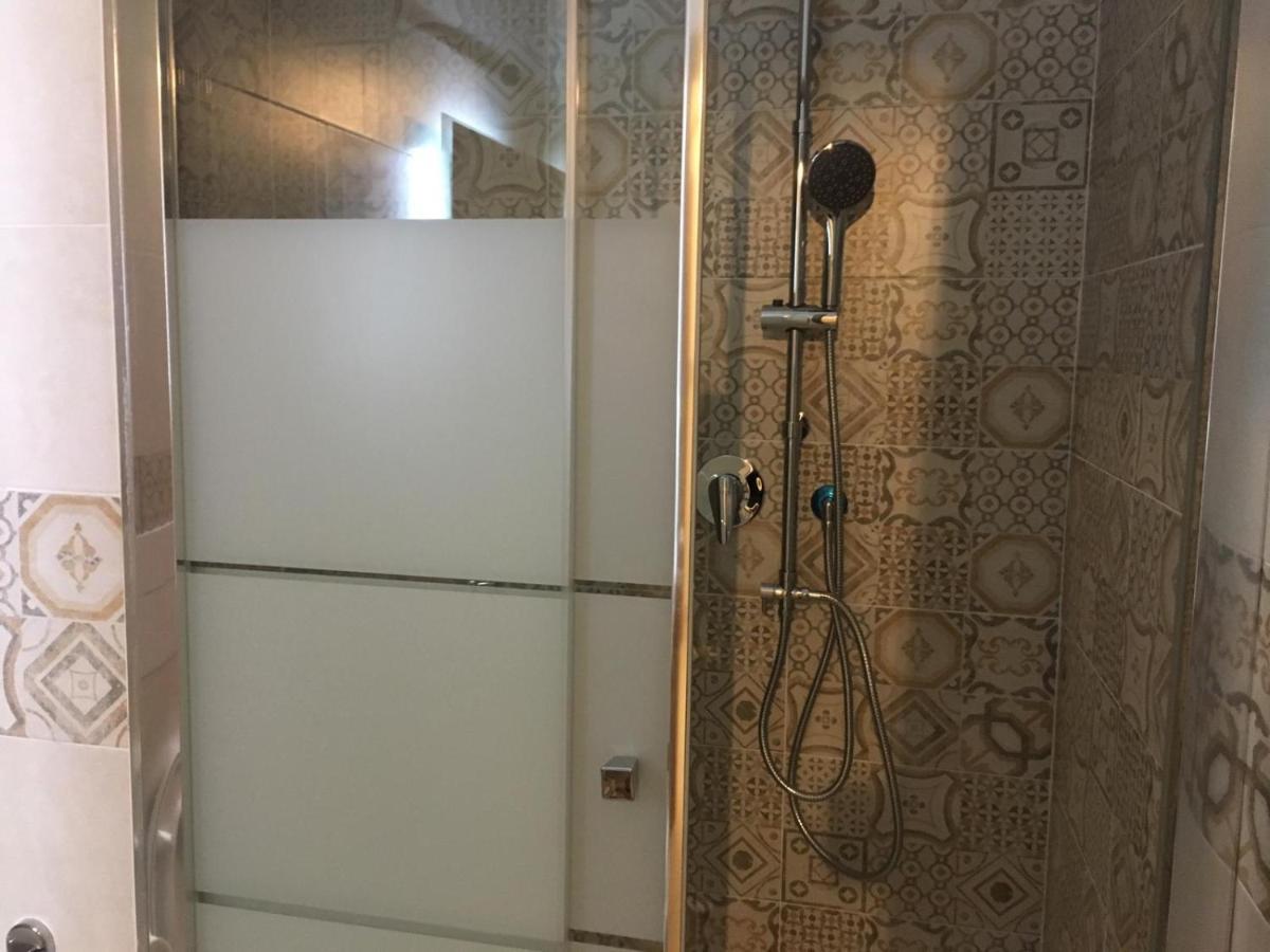 B&B La Pietra Ерколано Екстериор снимка